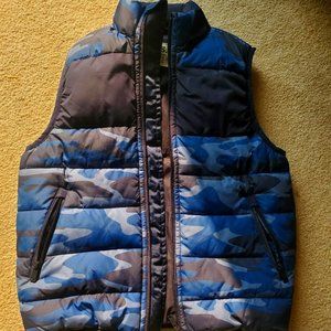 Boy's camouflage vest (Aeropostale)